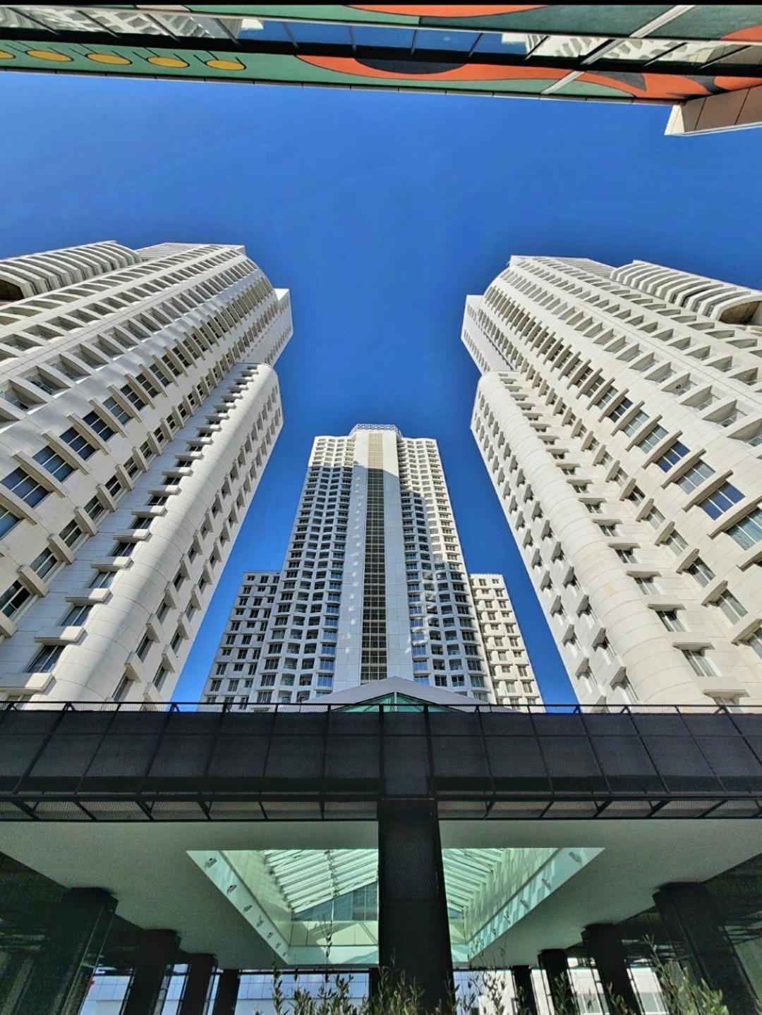 Alfred Sky Smart Apartment 29Th Spa Included Skopje Exterior photo